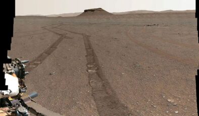 New Insights into Mars’ Mysterious Black Streaks: Wind and Dust Take Center Stage