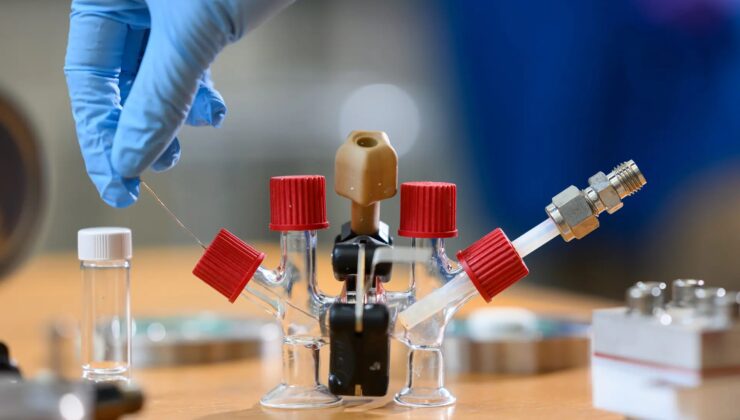 Revolutionary Sodium-Air Fuel Cell for Aviation