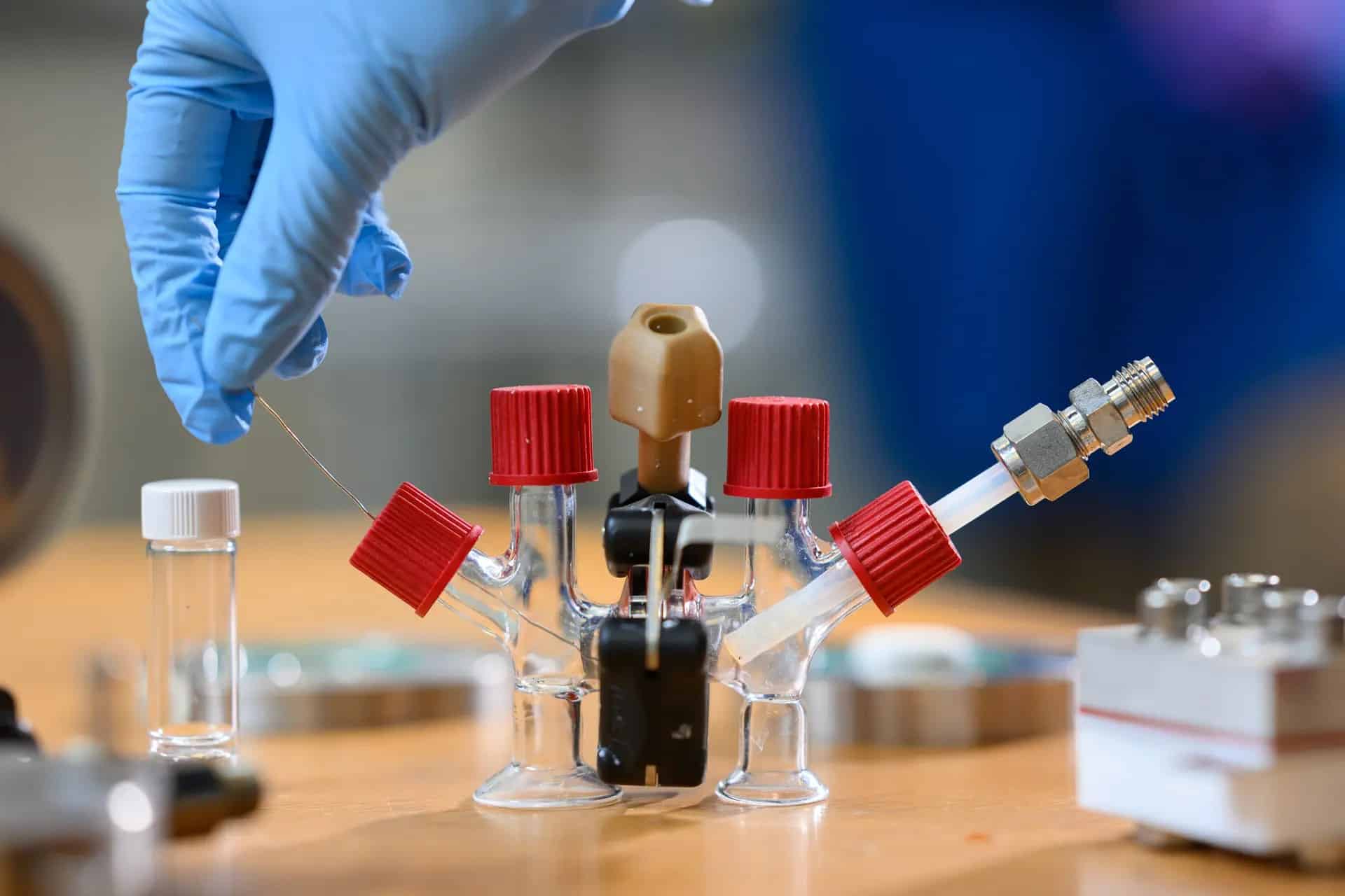 Explore the breakthrough sodium-air fuel cell technology set to transform