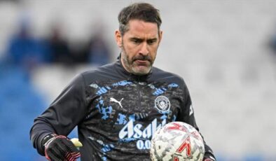 Scott Carson Bids Farewell to Manchester City