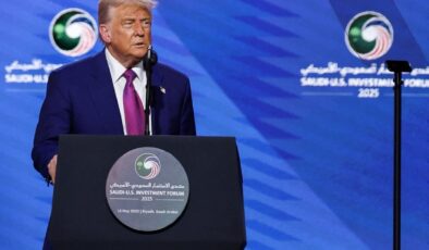 US Public Sentiment Towards President Trump
