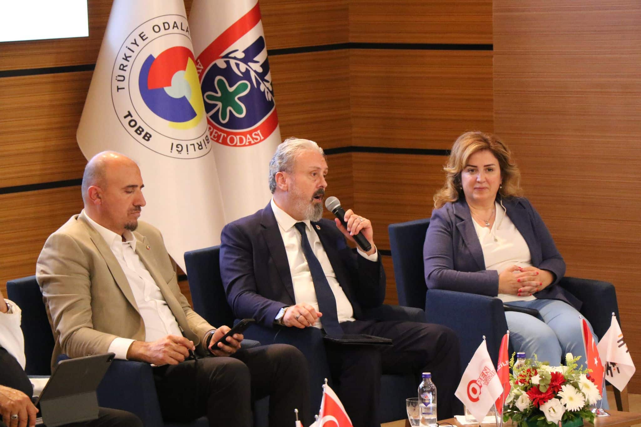 Aydın Ticaret Odası’nda düzenlenen sigorta acenteleri toplantısında konuşan Türkiye Sigorta