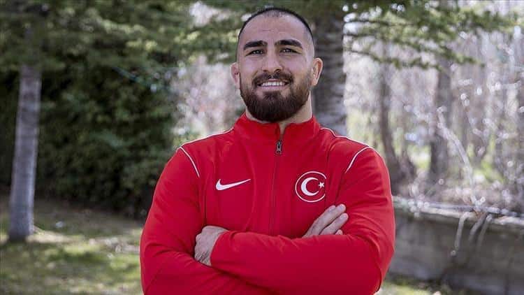 Feyzullah Aktürk: Türk Güreşinin Parlayan Yıldızı