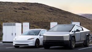 Tesla, Türkiye'de satış rekorları kırarken yeni Supercharger lokasyonlarıyla elektrikli araç