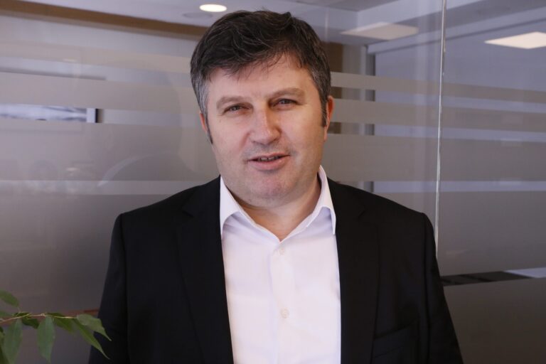 Metin Sarıaslan’dan Uyarı: “zorunlu arabulucuya gitme şartı”, hem vatandaşın hem de sigorta şirketlerinin aleyhine sonuçlar doğuracaktır
