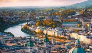 Avusturya hakkında genel bilgiler: bayrağı, 2025 nüfusu, başkenti, para birimi