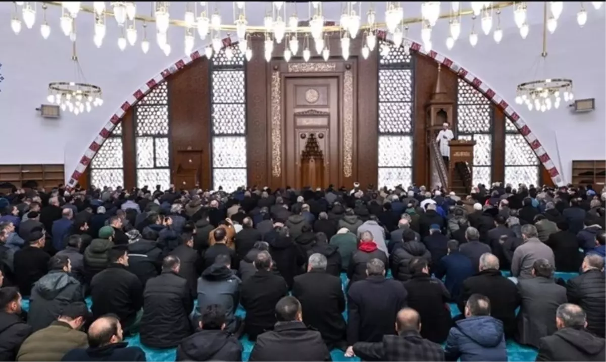 Bayram namazı nasıl kılınır 2025?