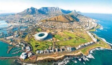 Güney Afrika Cumhuriyeti Hakkında Bilgiler; Bayrağının Anlamı, 2025 Nüfusu, Başkenti, Para Birimi  Ve Saat Farkı