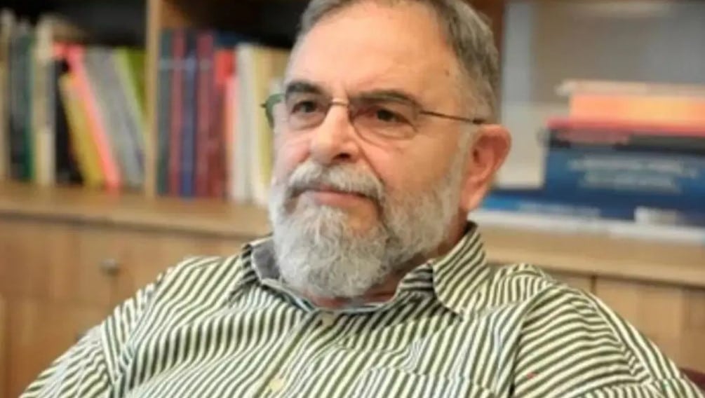 Tarihçi Mete Tunçay'ın hayatı, doğum yeri, yaşı ve vefatına dair