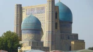 Özbekistan hakkında bilgiler: bayrağı, 2025 nüfusu, başkenti, para birimi ve