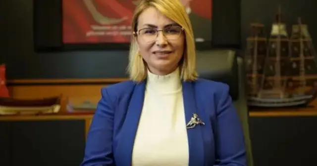 Yasemin Fazlaca’nın Yaşamı ve Eğitimi