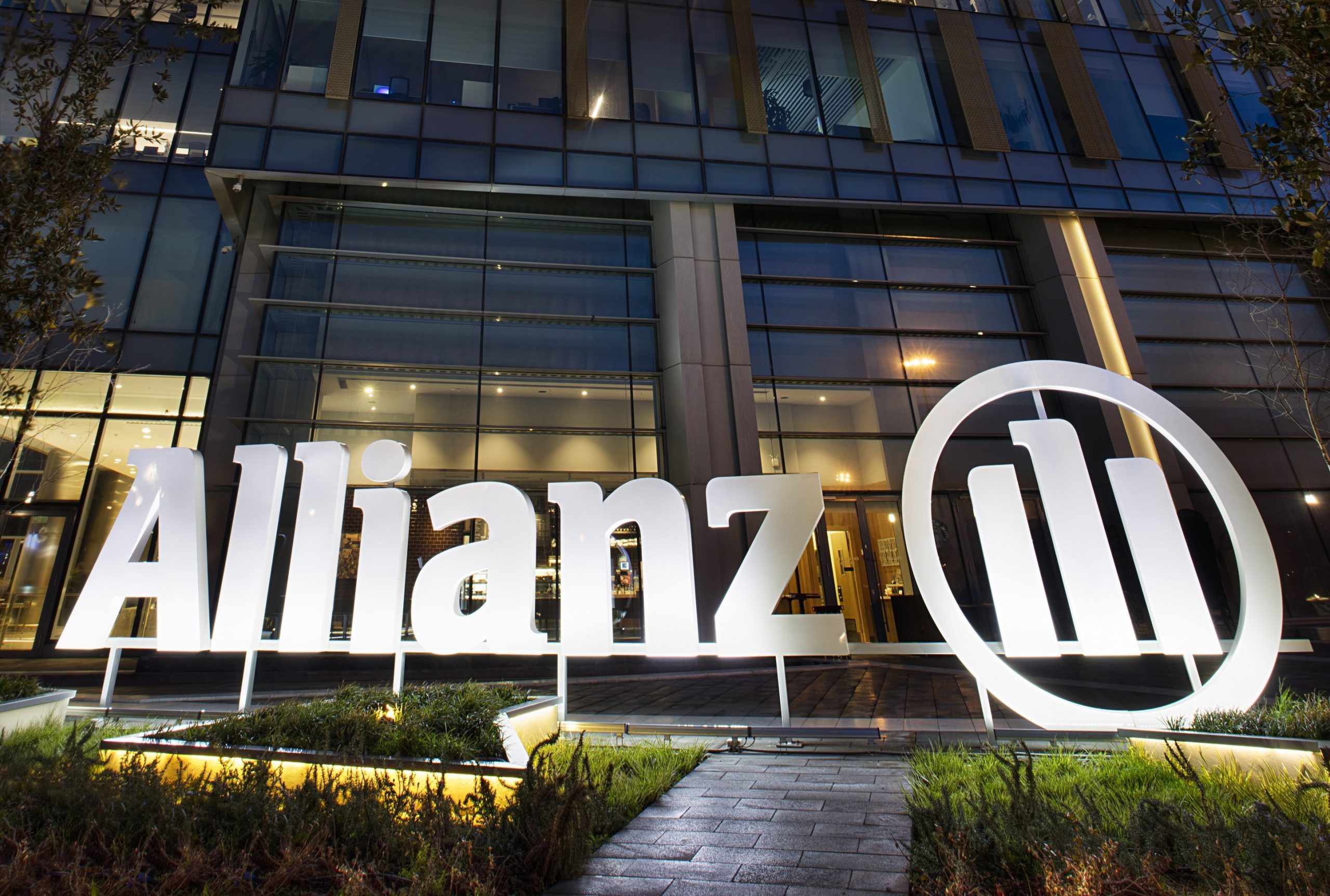 Allianz Soars to 12th on Time Magazine’s Global Excellence List