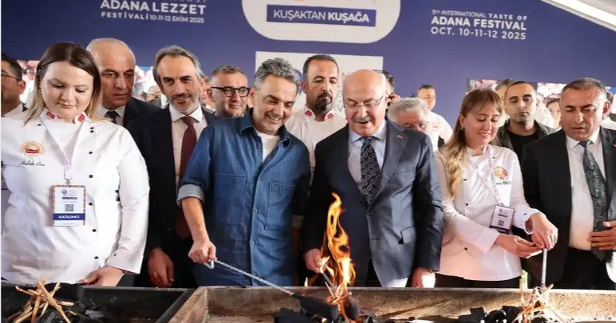 Adana'da 9. Uluslararası Lezzet Festivali renkli etkinlikler ve eşsiz tatlarla