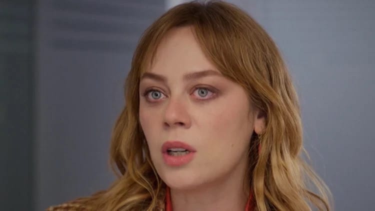 DEMET EVGAR KİMDİR?