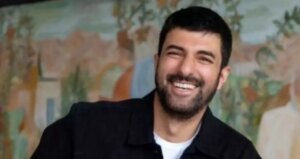 Engin Akyürek'in hayatı ve kariyeri hakkında bilgi edinin. Kaç yaşında,