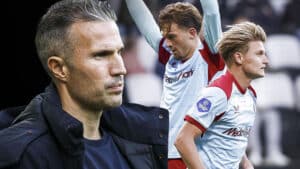 Feyenoord, Heracles'i 7-0 yenerek zirvedeki yerini korudu. Gollü galibiyetle liderlik