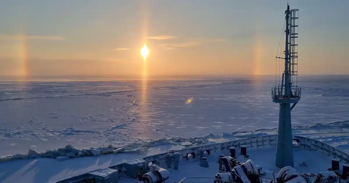 Çin'den Avrupa'ya, Kuzey Deniz Rotası üzerinden ilk yük gemisi seferi