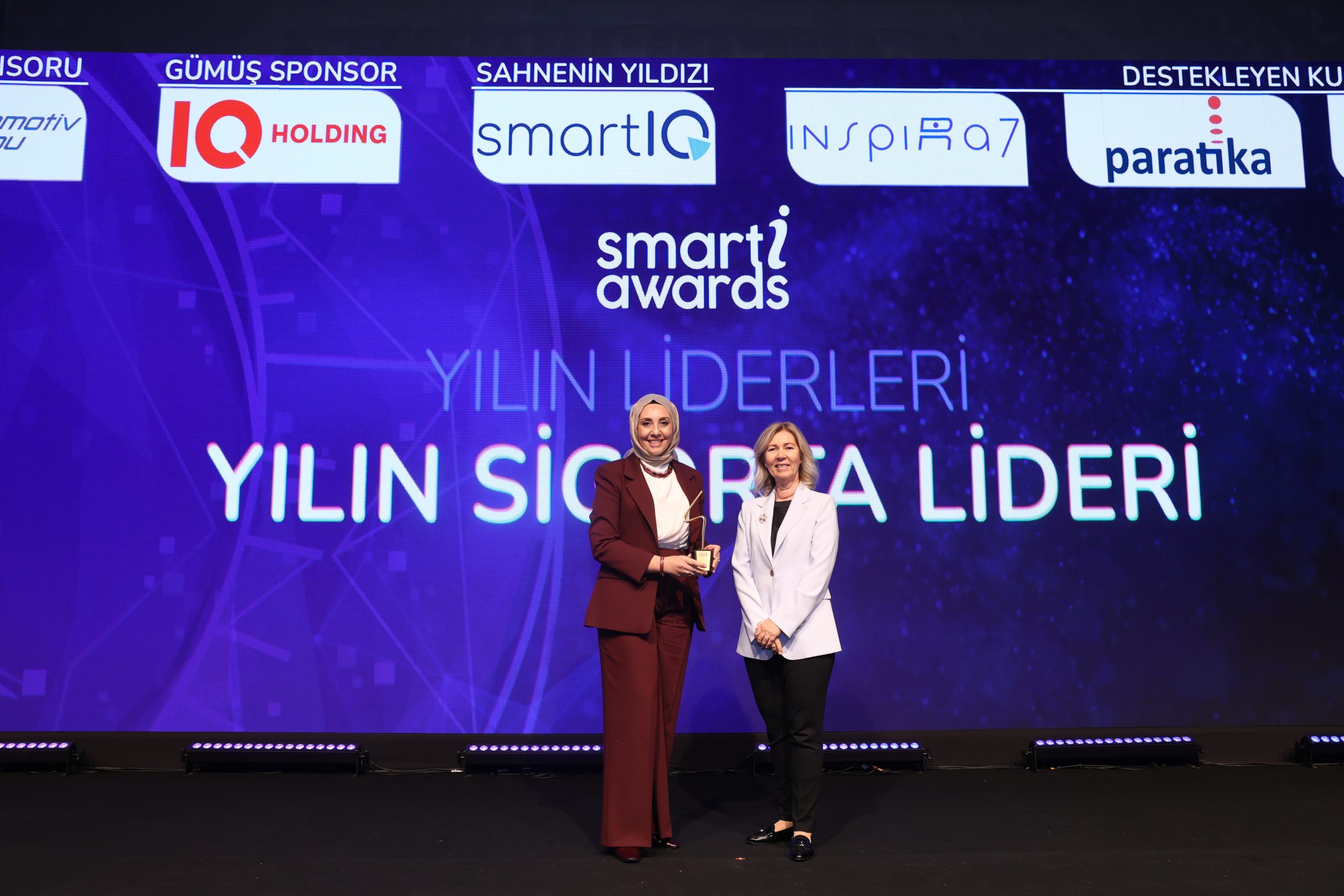 Neslihan Neciboğlu gewinnt Goldenen Smart-i Award