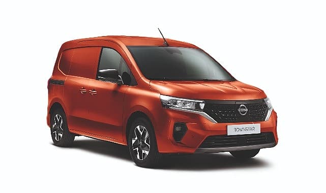 Nissan Townstar: Güvenlik ve yenilikte öne çıkan bu araç, modern