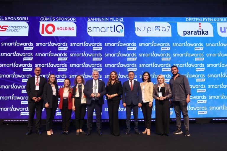 Quick Sigorta’nın QTeam Ekibi Smart-i Awards’ta Altın Ödül Kazandı