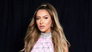 Şarkıcı Hadise'nin gözaltına alındığı iddialarını ve biyografisini keşfedin. Hadise kimdir,