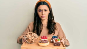 Tatlı krizlerini kontrol altına almanın 7 etkili yolunu keşfedin! Sağlıklı