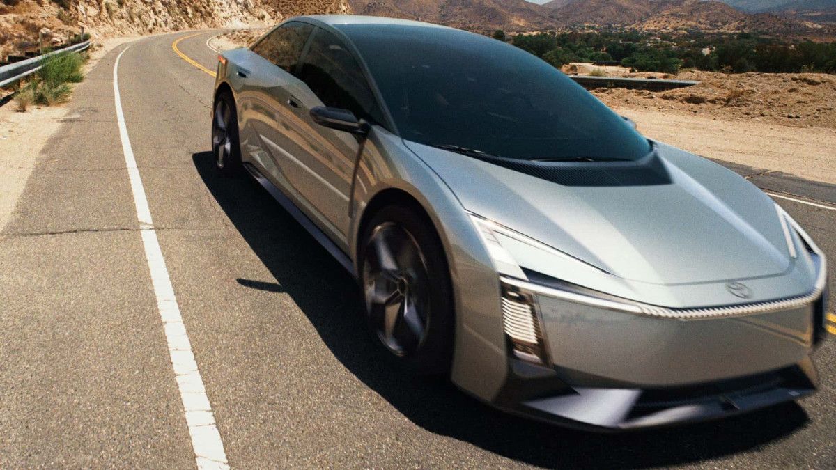Toyota, Geleceğin Elektrikli Corolla Konseptini Tanıtıyor