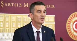 Ümit Dikbayır kimdir? CHP'ye katılan siyasinin hayatı, siyasi kariyeri ve