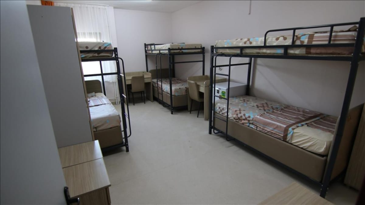 Üniversite Öğrencilerine Yurt Başvurusu Duyurusu