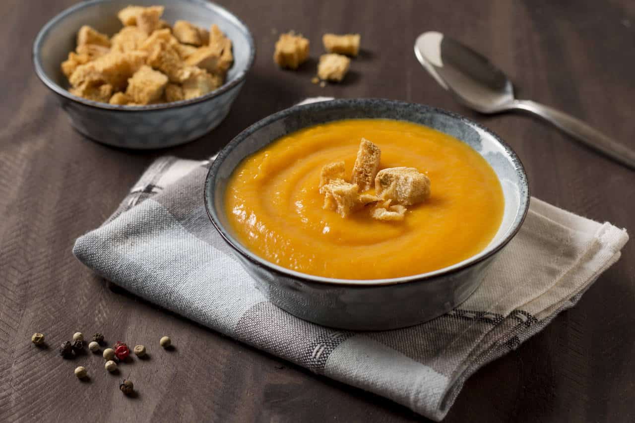 Zencefilli Havuç Çorbası Tarifi