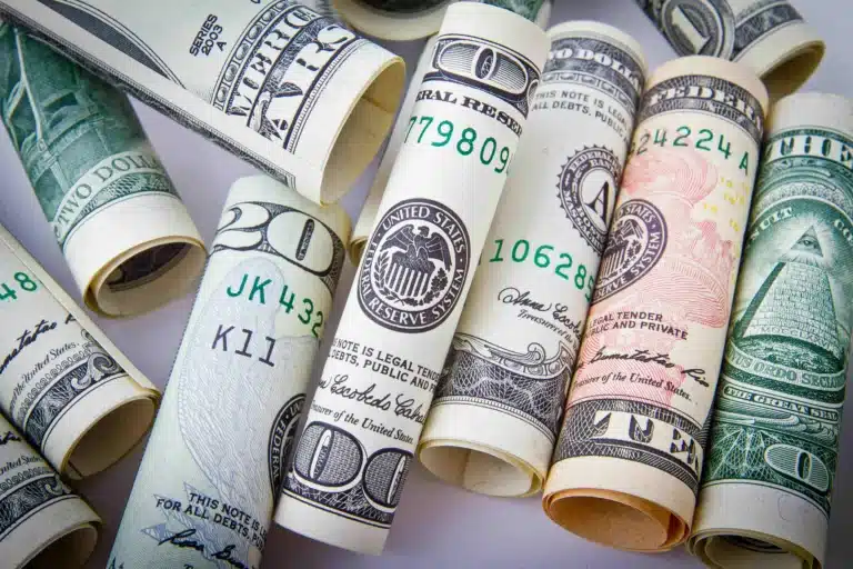 Dolar düşerken ithal ürün fiyatı neden değişmez?