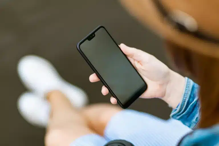 Telefon kapanıp açılıyor, nedeni ne?