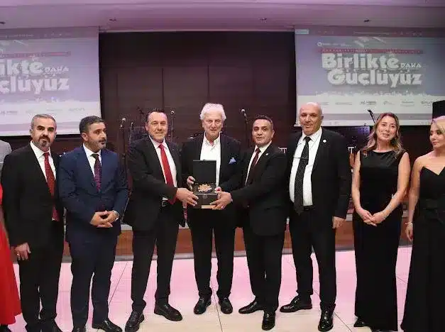 Ankara Sigorta Acenteleri Cumhuriyet Balosu Yoğun Katılımla Gerçekleşti