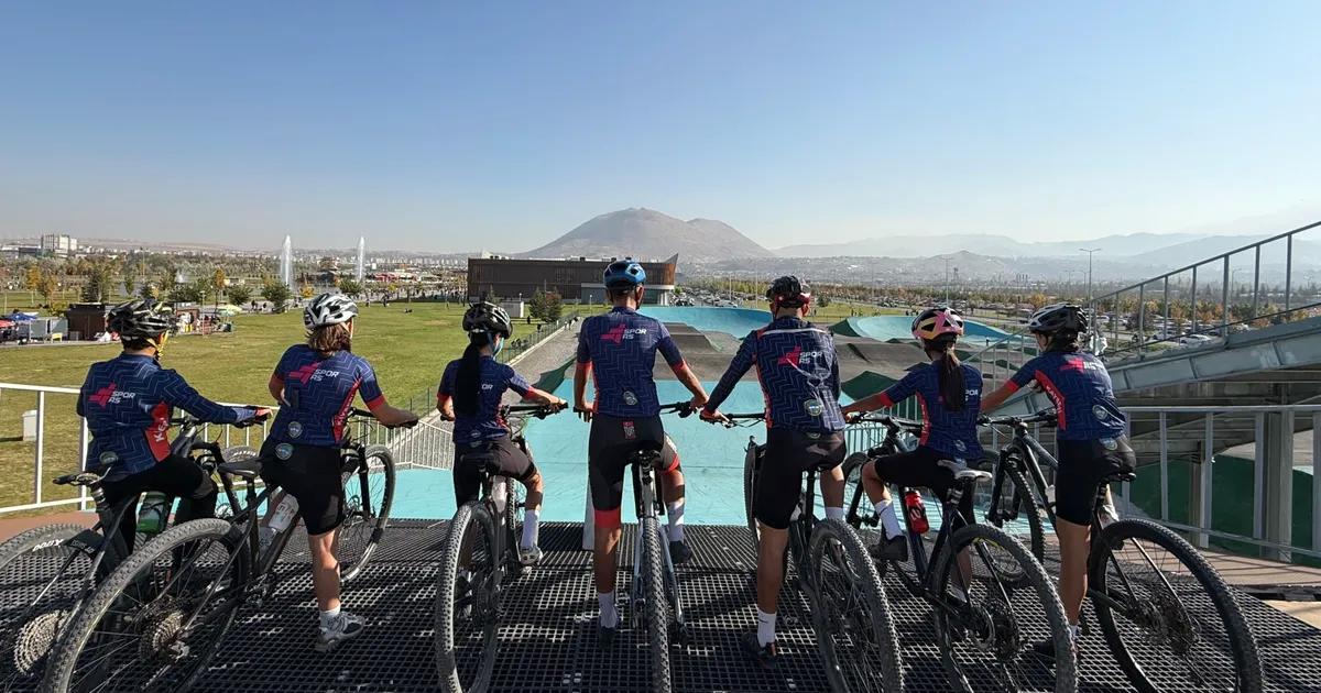 Kayseri’de Türkiye’nin İkinci BMX Parkuru Hizmete Açıldı