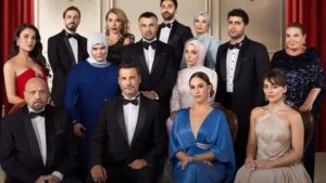 Kızılcık Şerbeti'nde Doğa ve Işıl ayrılığı gündemde! Sıla Türkoğlu ve