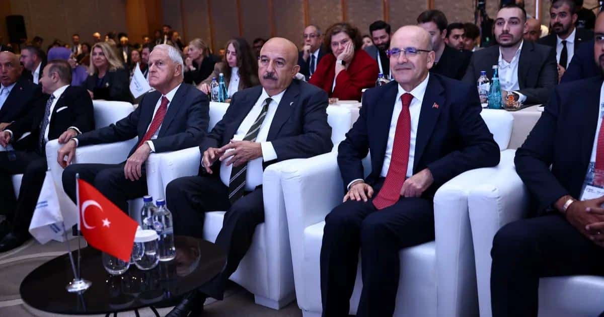 Mehmet Şimşek’ten Küresel Ekonomi ve Türkiye’nin Büyüme Vizyonuna Dair Açıklamalar