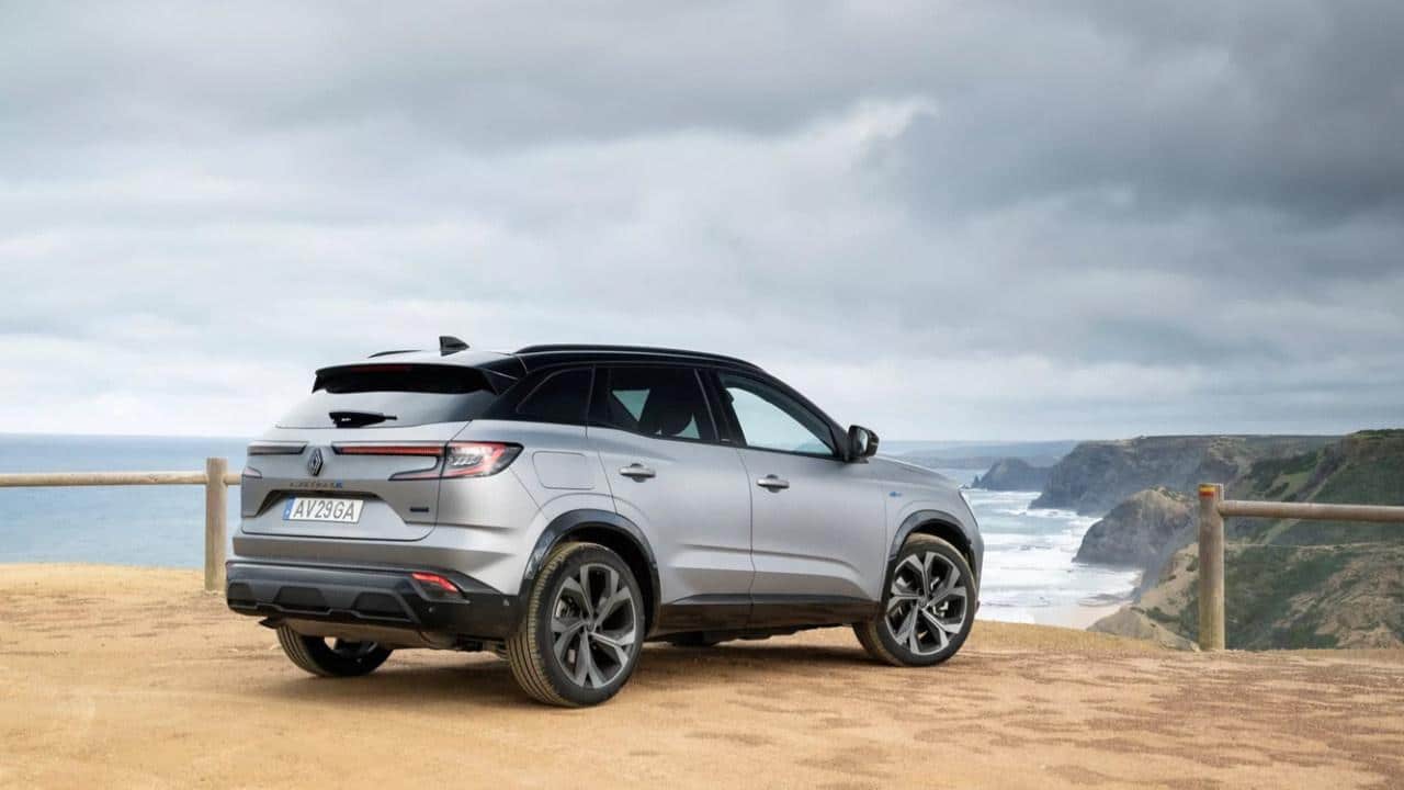 Renault Austral Kasım Ayında C-SUV Segmentine Yeni Soluk Getiriyor