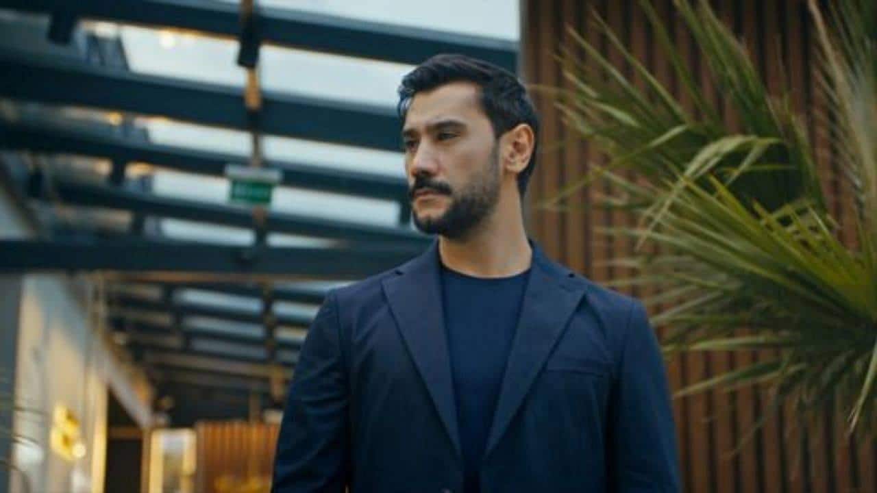 Rüya Gibi Dizisinin Emir’i Uğur Güneş Kimdir? Kariyeri, Yaşı ve Oynadığı Yapımlar