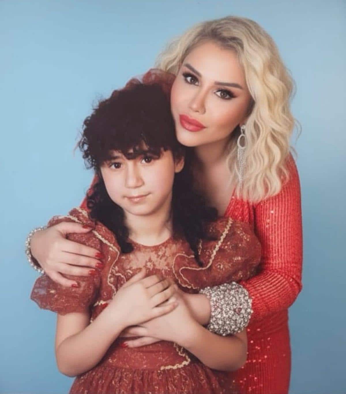 Şarkıcı Ceylan’dan Mutlu Haber