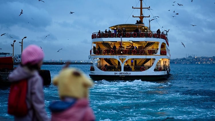 Şehir Hatları ve İstanbul Deniz Otobüsü (İDO) seferleri, 25 Kasım
