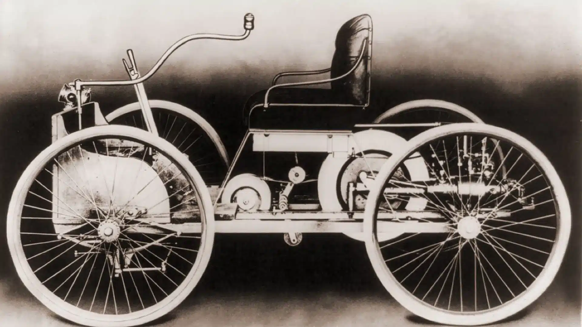 Immobilizer Hatası Neden Olur? Immobilizer hatası, aracın motorunun çalışmasını engelleyen