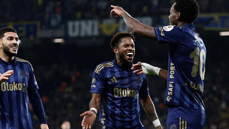 Fenerbahçe Eyüpspor Deplasmanında Göz Kamaştırdı