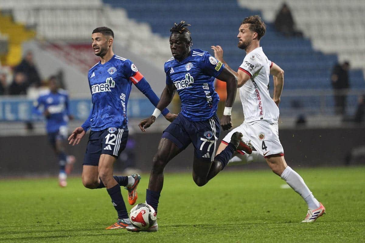 Maç Özeti ve Kadrolar