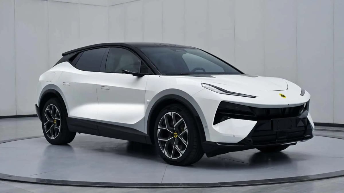 Lotus  ilk PHEV modelini tanıttı: ‘For Me’