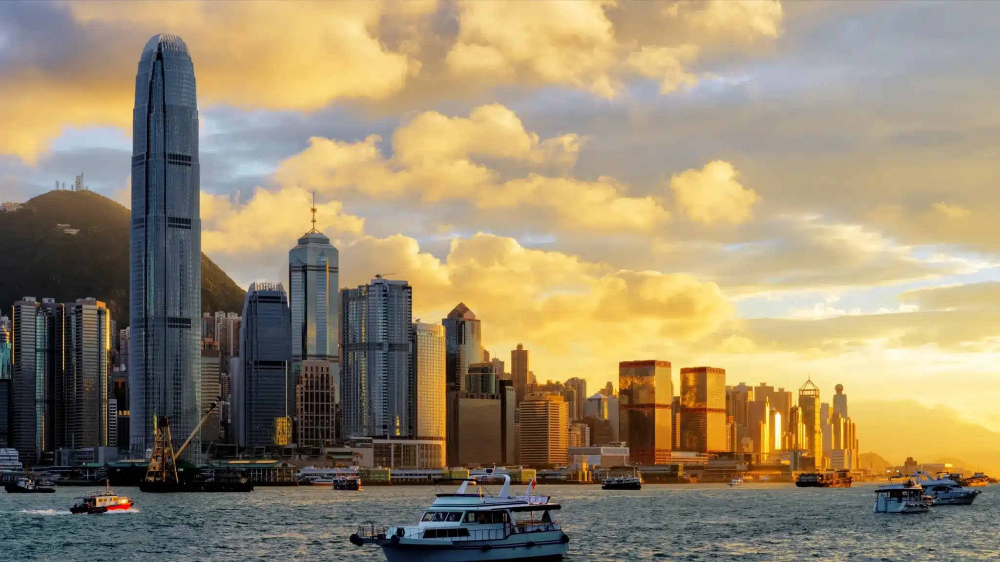 Hong Kong Sigorta Otoritesi’nden Radikal Karar: Yönlendirme Ücretlerine Yüzde 50 Sınır