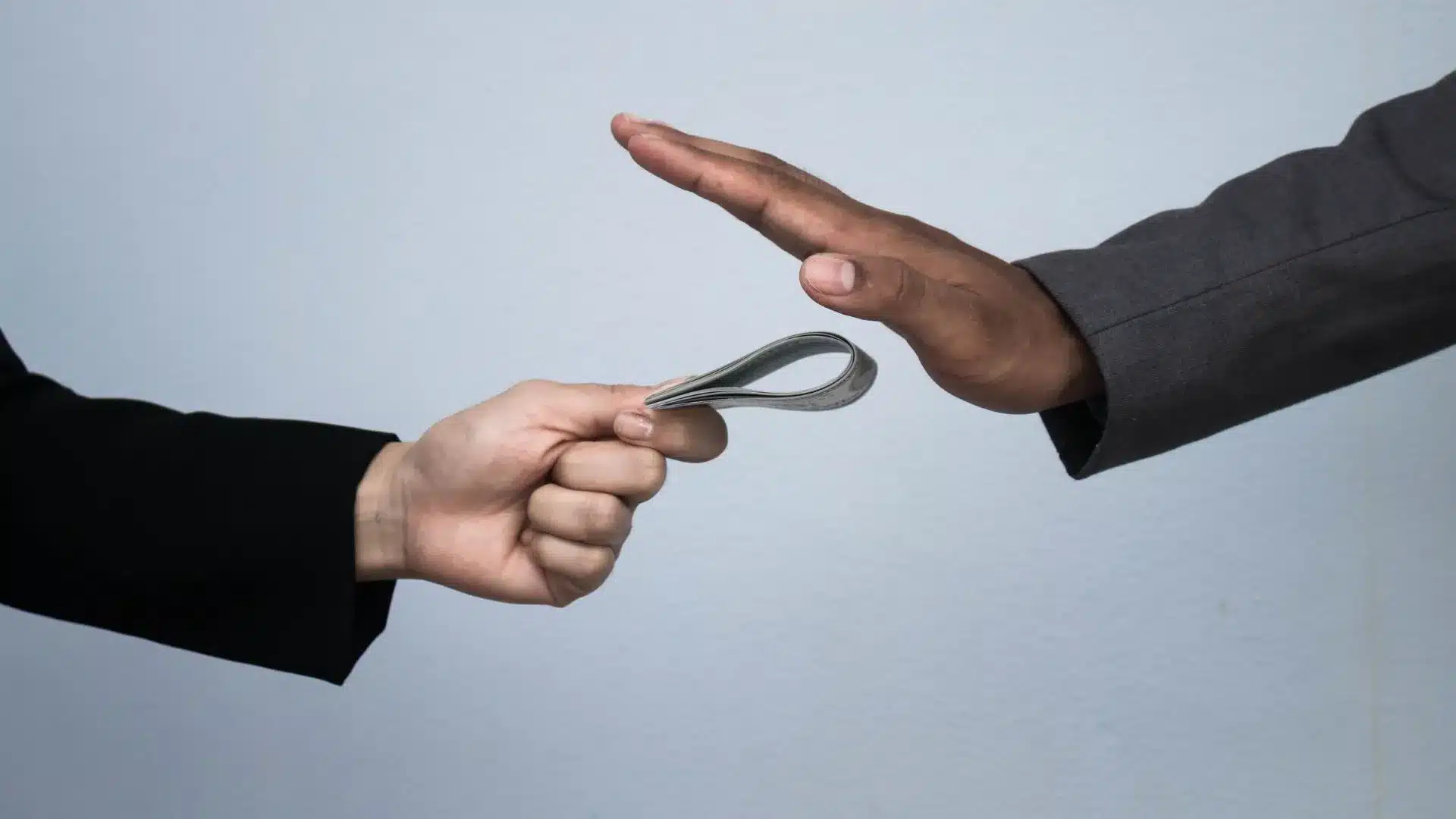 Madhya Pradesh’te Büyük Yolsuzluk: Yoksullar İçin Ayrılan Sigorta Fonları Nasıl Hortumlandı?