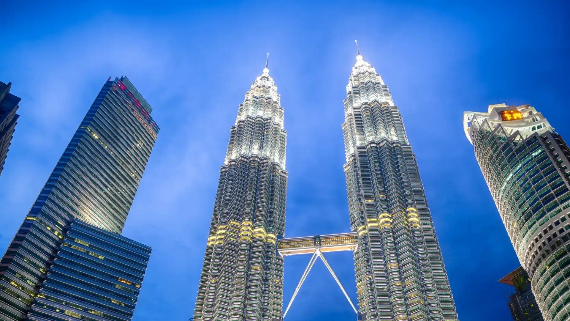 Malezya Sigorta Sektörü, Artan Risklere Rağmen Büyümeye Hazırlanıyor