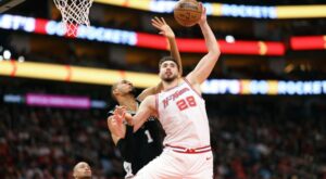 Alperen Şengün'ün double-double performansı dikkat çekti ancak Rockets, güçlü rakibine