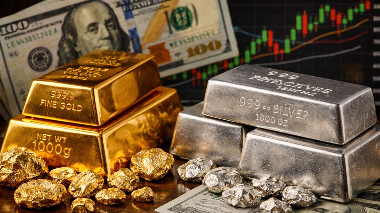 Altın 5 Bin Doları Zorlarken Gümüş 100 Doları Geçerek Rekor Kırdı