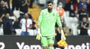 Amed Sportif Faaliyetler, başarılı kaleci Abdulsamed Damlu ile yeni bir